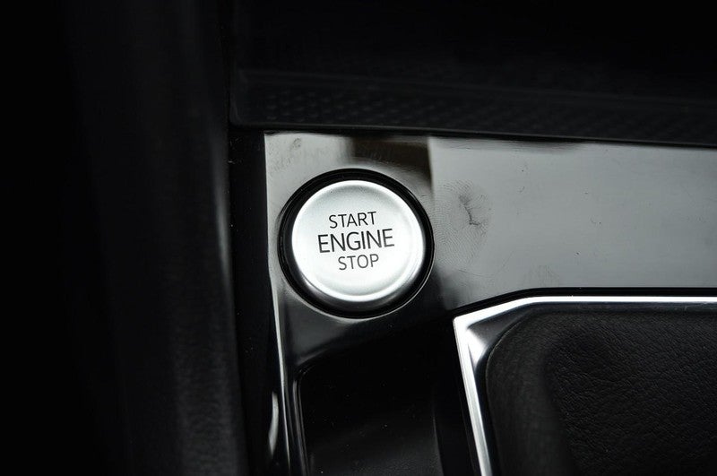 2023 Volkswagen Taos SE FWD