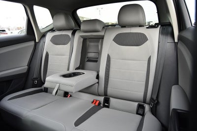 2023 Volkswagen Taos SE FWD