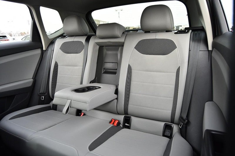 2023 Volkswagen Taos SE FWD