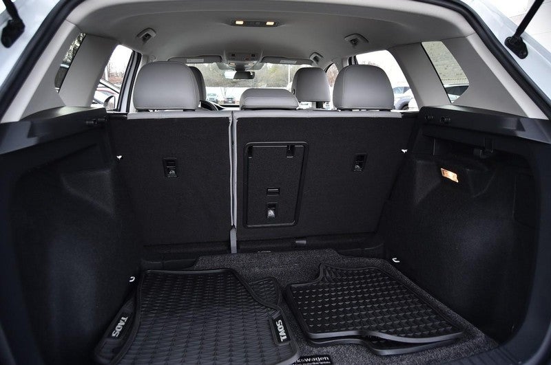 2023 Volkswagen Taos SE FWD