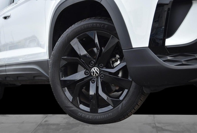 2023 Volkswagen Taos SE FWD