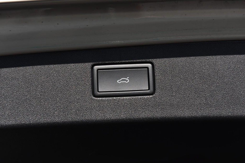 2026 Volkswagen Tiguan 2.0T SEL R-Line Turbo 4MOTION