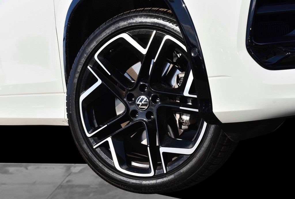 2026 Volkswagen Tiguan 2.0T SEL R-Line Turbo 4MOTION