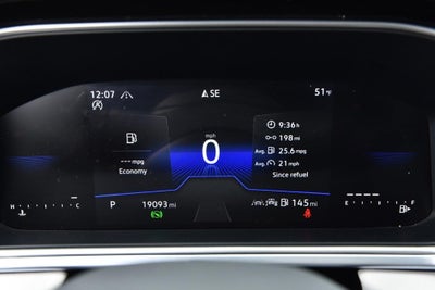 2025 Volkswagen Taos SE 4MOTION