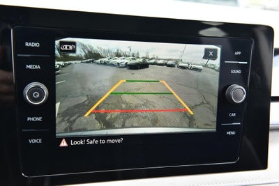 2025 Volkswagen Taos SE 4MOTION