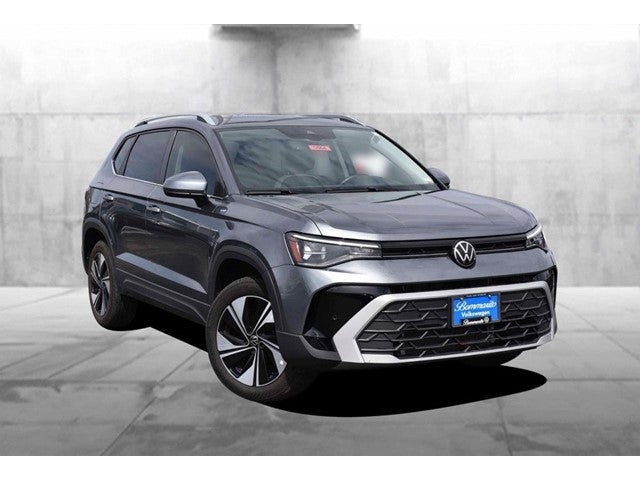 2025 Volkswagen Taos SE 4MOTION