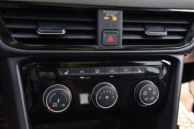 2023 Volkswagen Taos SE 4MOTION