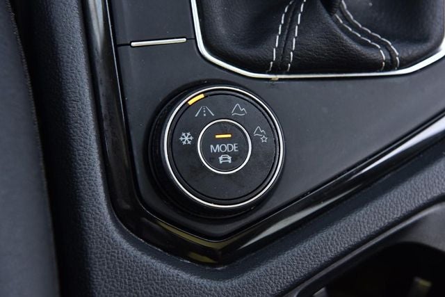 2023 Volkswagen Taos SE 4MOTION