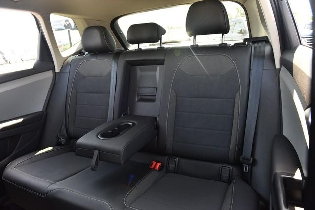 2023 Volkswagen Taos SE 4MOTION