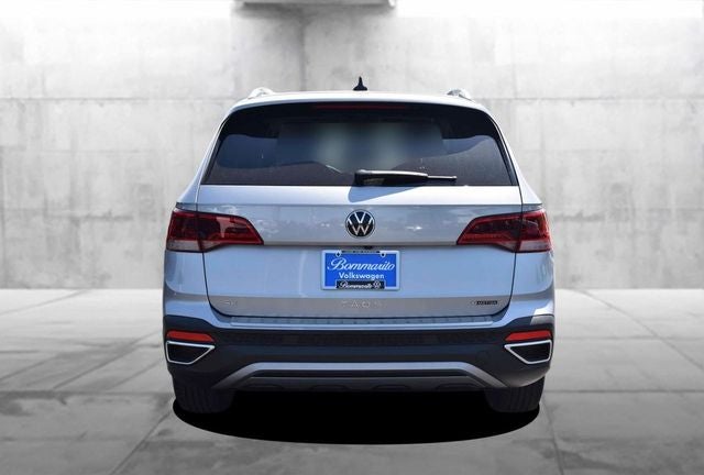 2023 Volkswagen Taos SE 4MOTION