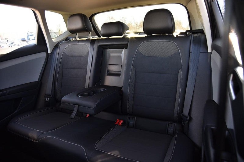 2022 Volkswagen Taos SE 4MOTION