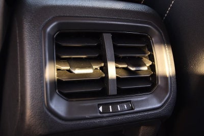 2022 Volkswagen Taos SE 4MOTION