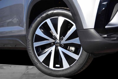 2022 Volkswagen Taos SE 4MOTION