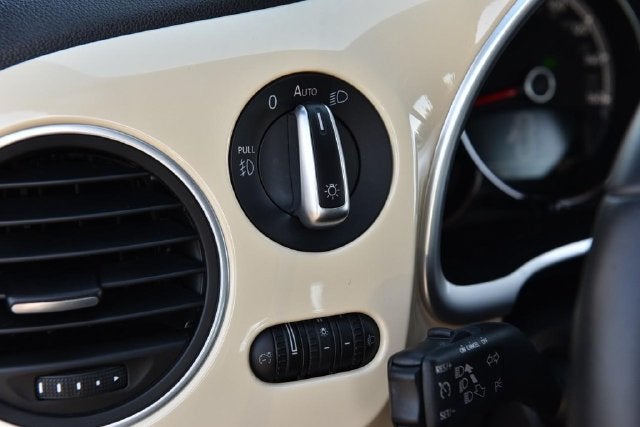 2019 Volkswagen Beetle Convertible 2.0T Final Edition SEL