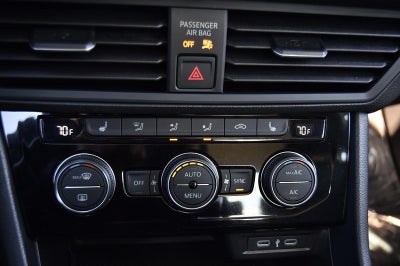 2024 Volkswagen Jetta SE Auto