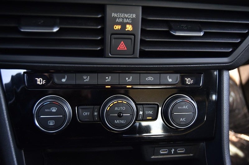 2024 Volkswagen Jetta SE Auto