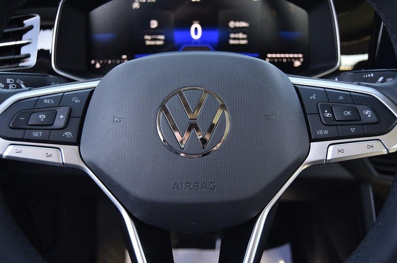 2025 Volkswagen Jetta SE Auto