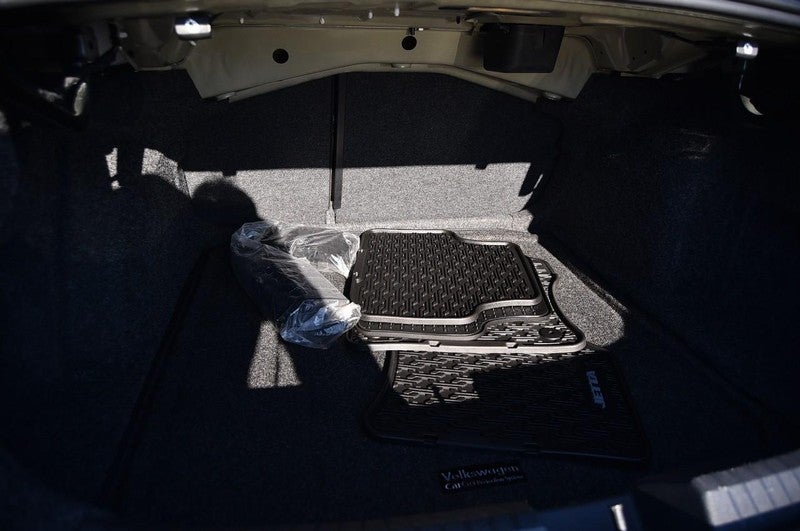 2025 Volkswagen Jetta SE Auto