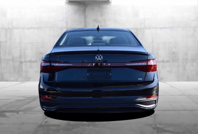 2025 Volkswagen Jetta SE Auto