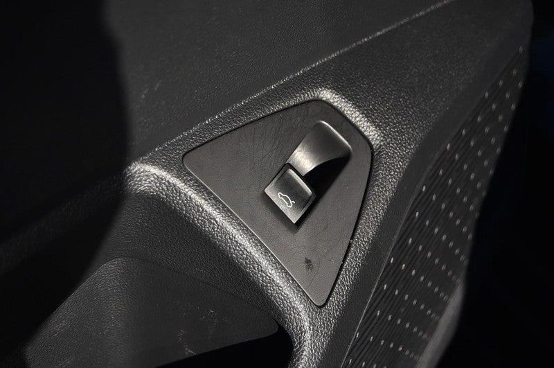 2025 Volkswagen Jetta SE Auto