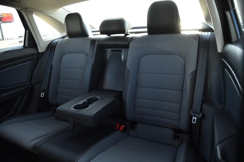 2025 Volkswagen Jetta SE Auto