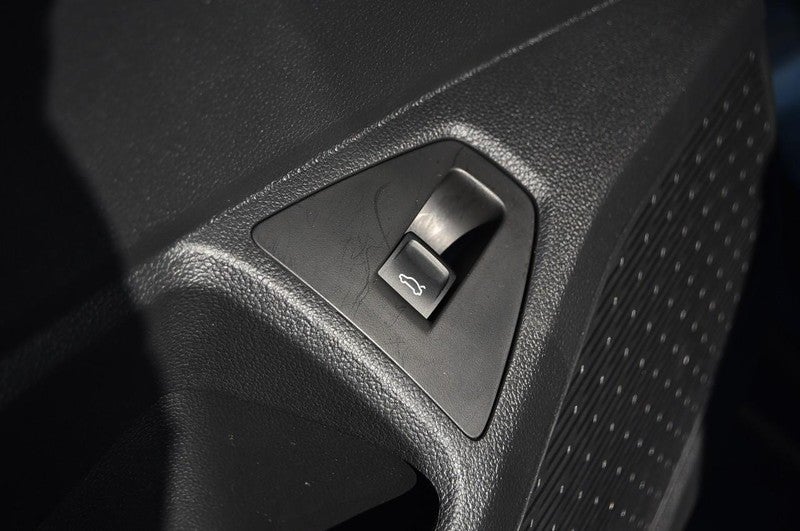 2025 Volkswagen Jetta SE Auto