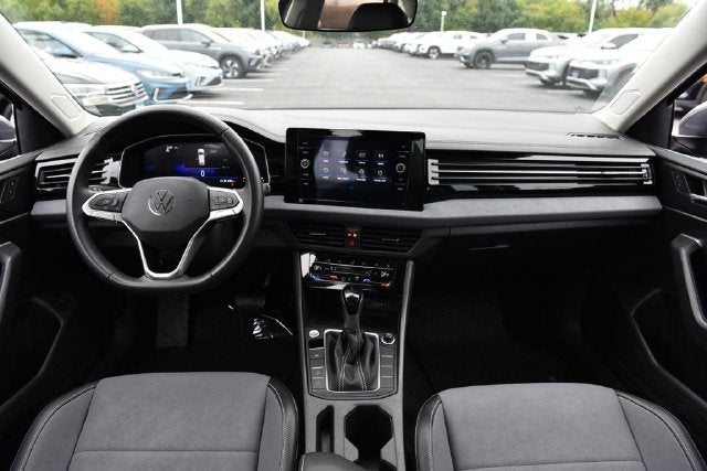 2025 Volkswagen Jetta 1.5T SE