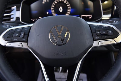 2025 Volkswagen Jetta SE Auto