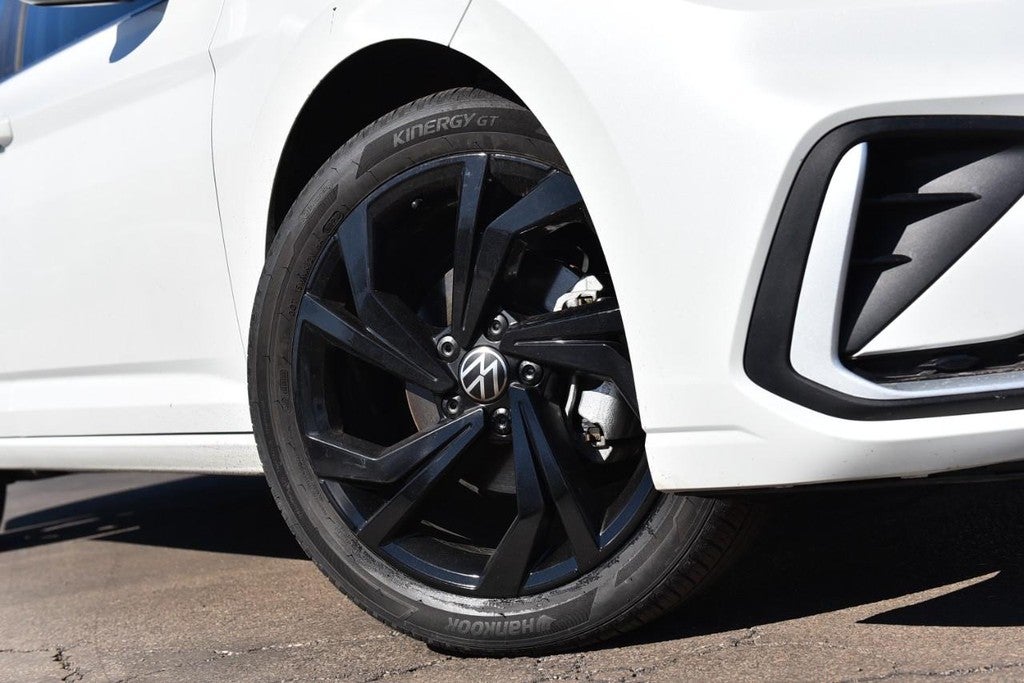 2025 Volkswagen Jetta SE Auto