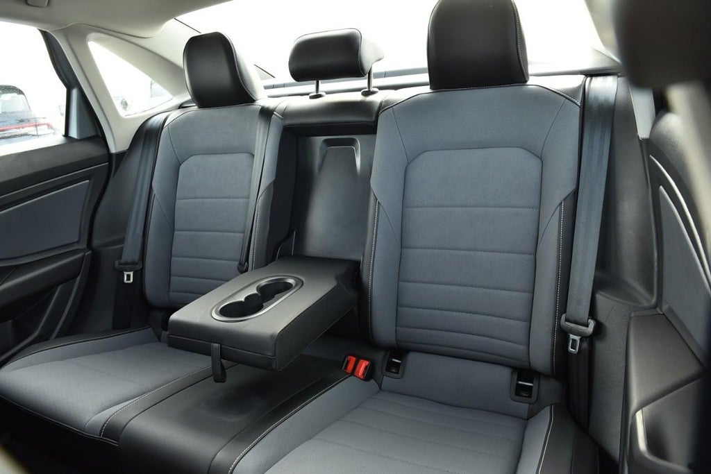 2025 Volkswagen Jetta SE Auto