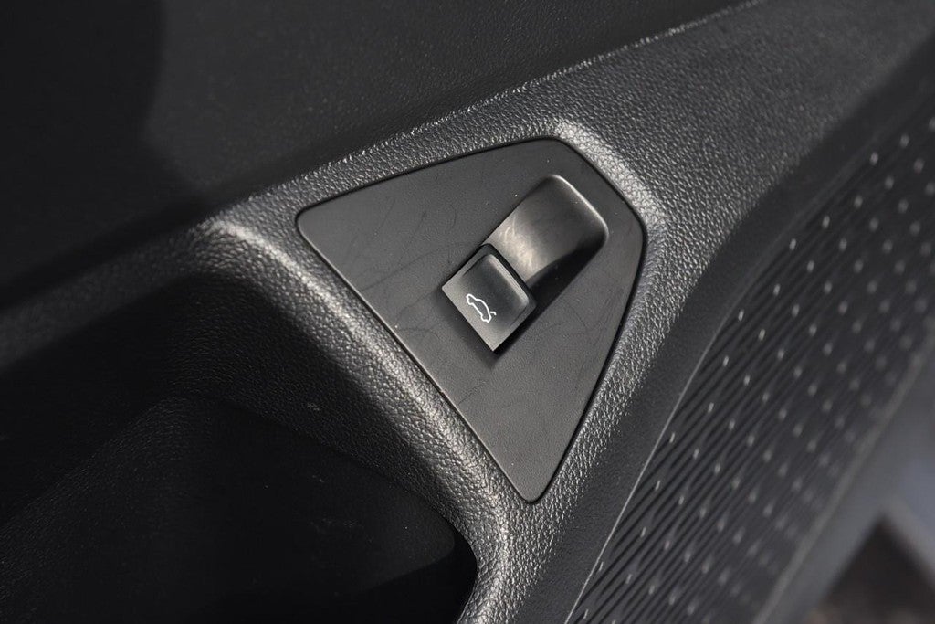 2025 Volkswagen Jetta SE Auto