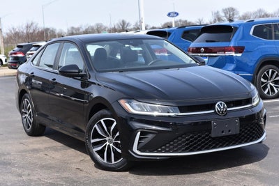 2025 Volkswagen Jetta SE Auto