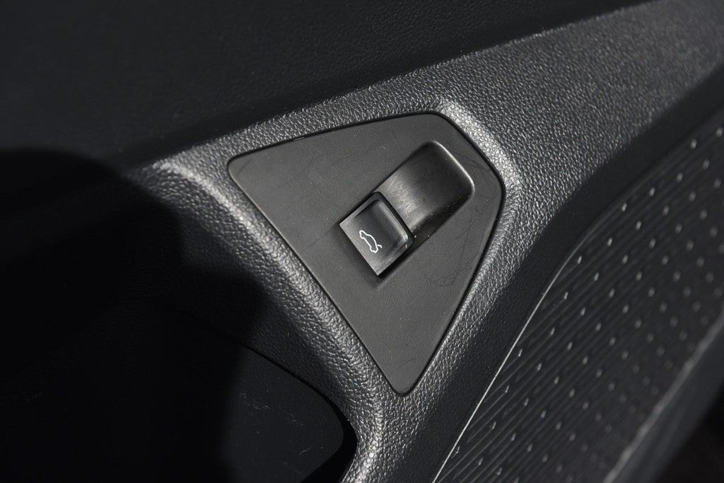 2025 Volkswagen Jetta SE Auto