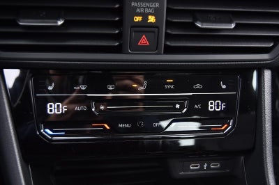 2025 Volkswagen Jetta SE Auto