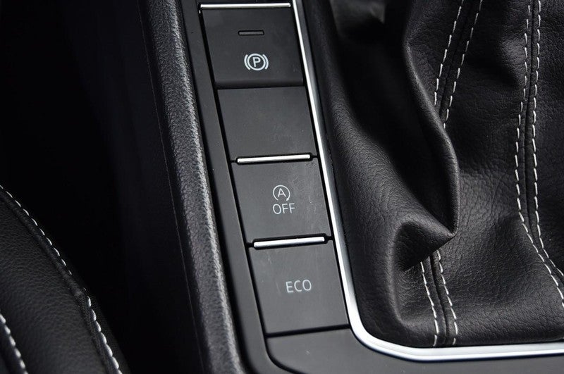 2025 Volkswagen Jetta SE Auto