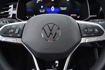 2025 Volkswagen Jetta SE Auto