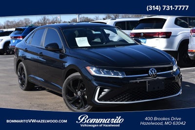 2025 Volkswagen Jetta SE Auto