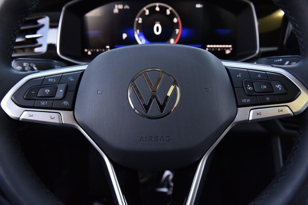 2025 Volkswagen Jetta SE Auto