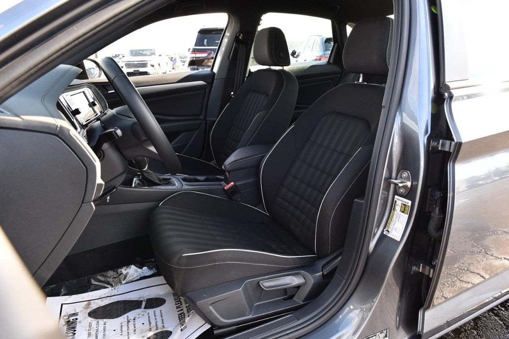 2024 Volkswagen Jetta Sport Auto