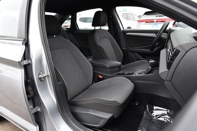 2025 Volkswagen Jetta Sport Auto