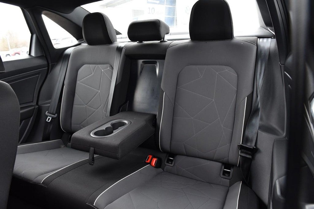 2025 Volkswagen Jetta Sport Auto