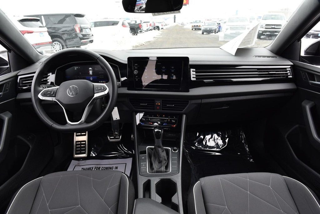 2025 Volkswagen Jetta Sport Auto