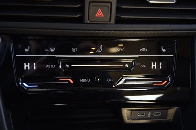 2025 Volkswagen Jetta SE Auto