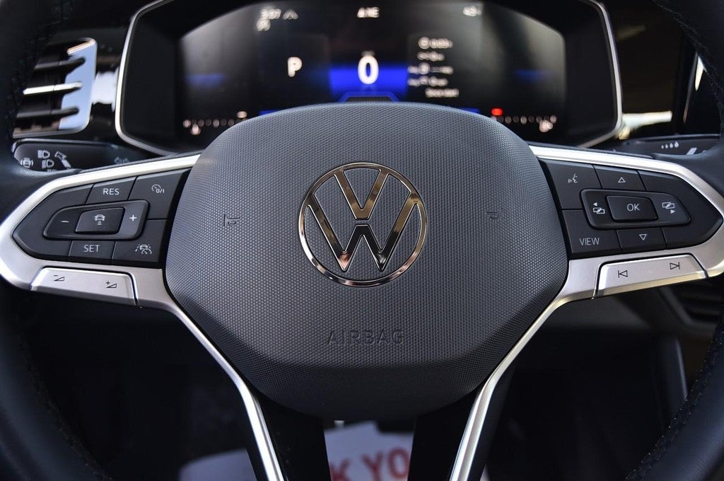 2025 Volkswagen Jetta SE Auto