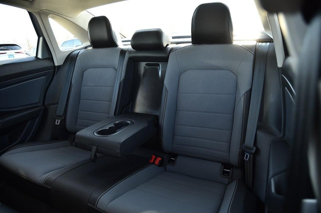 2025 Volkswagen Jetta SE Auto