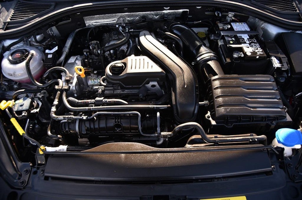 2025 Volkswagen Jetta SE Auto