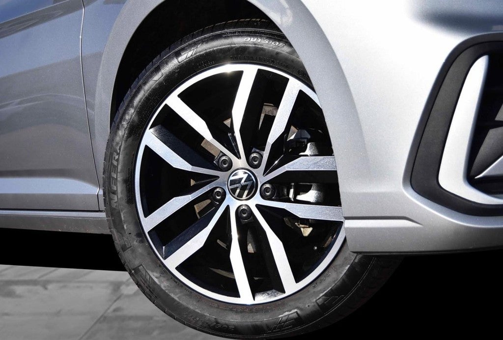 2025 Volkswagen Jetta SE Auto