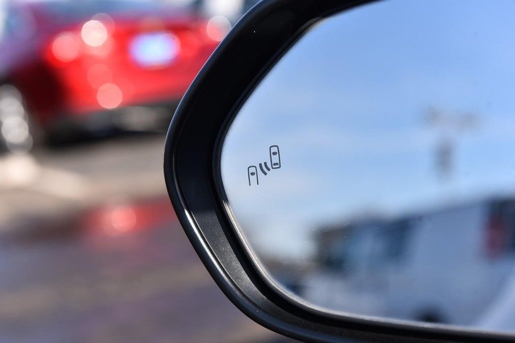 2020 Toyota Camry LE Auto (Natl)