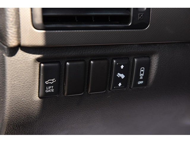 2014 Nissan Armada 4WD 4dr SV