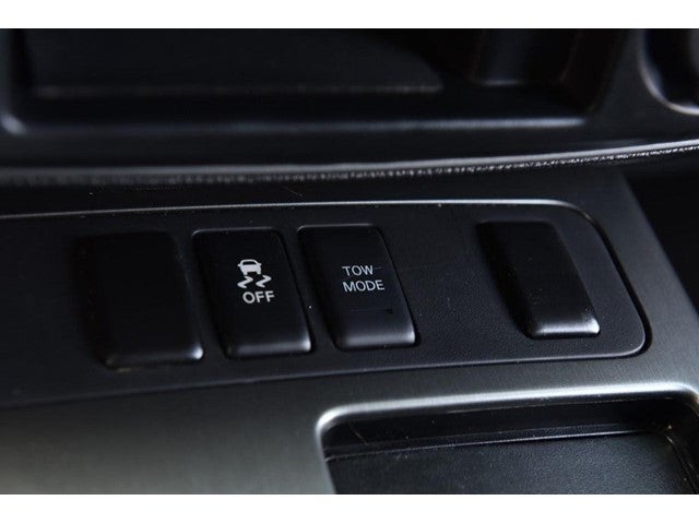 2014 Nissan Armada 4WD 4dr SV